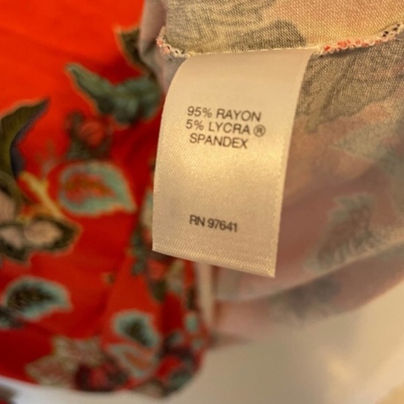 J. JILL Wearever Collection Coral Ditsy Floral Print Elbow Tee - Picture 9 of 10